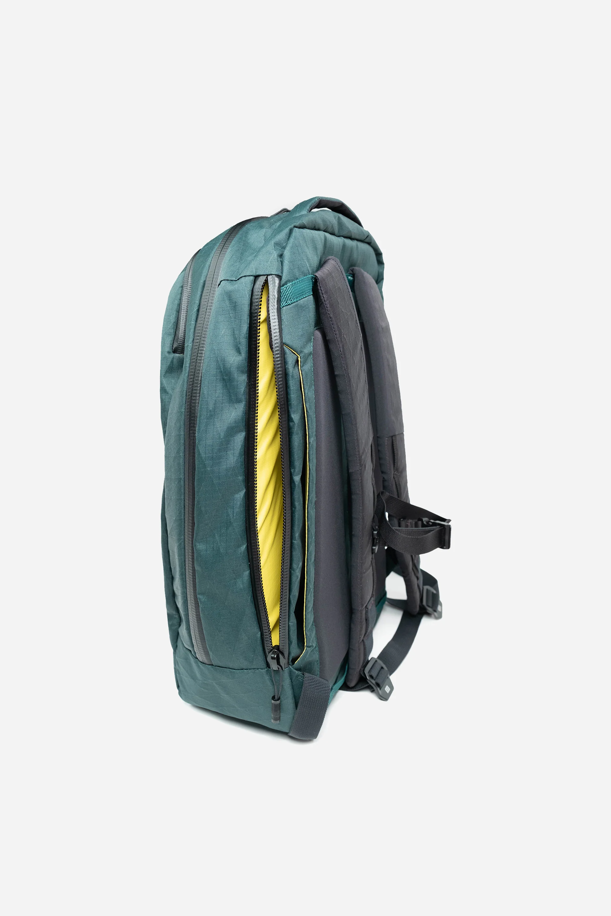 Global Pro Backpack 24L Black - Image 4