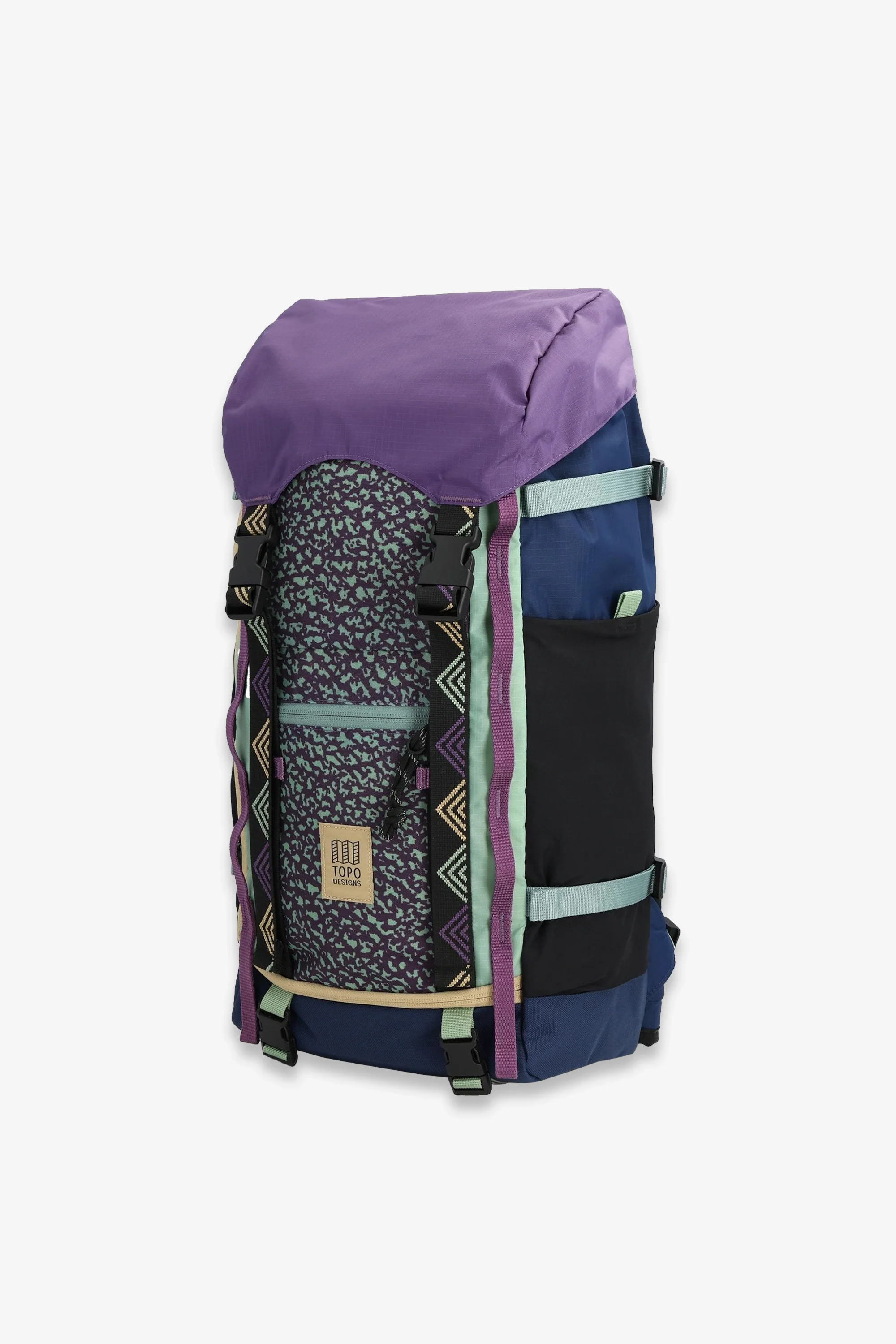 Rover Trail Pack 22L Loganberry/Crackle - Image 3