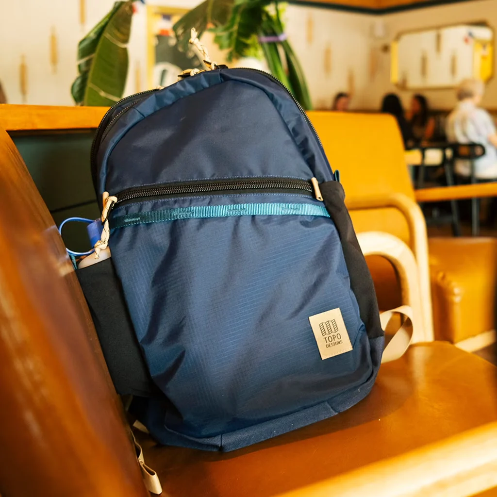 Commuter Backpack 25L Desert Palm/Elmwood - Image 4