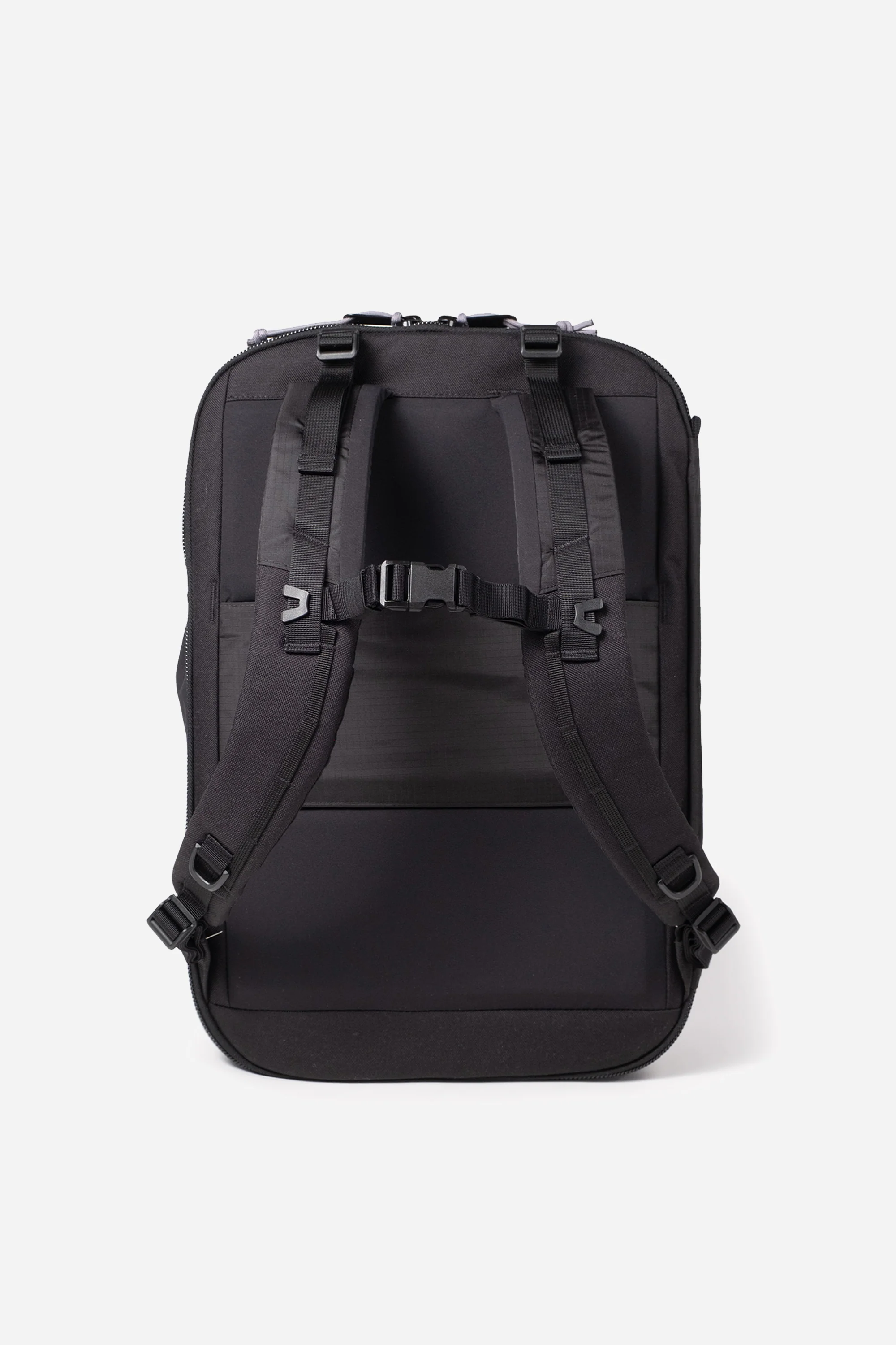 Global Travel Backpack 27L Black/Black - Image 2