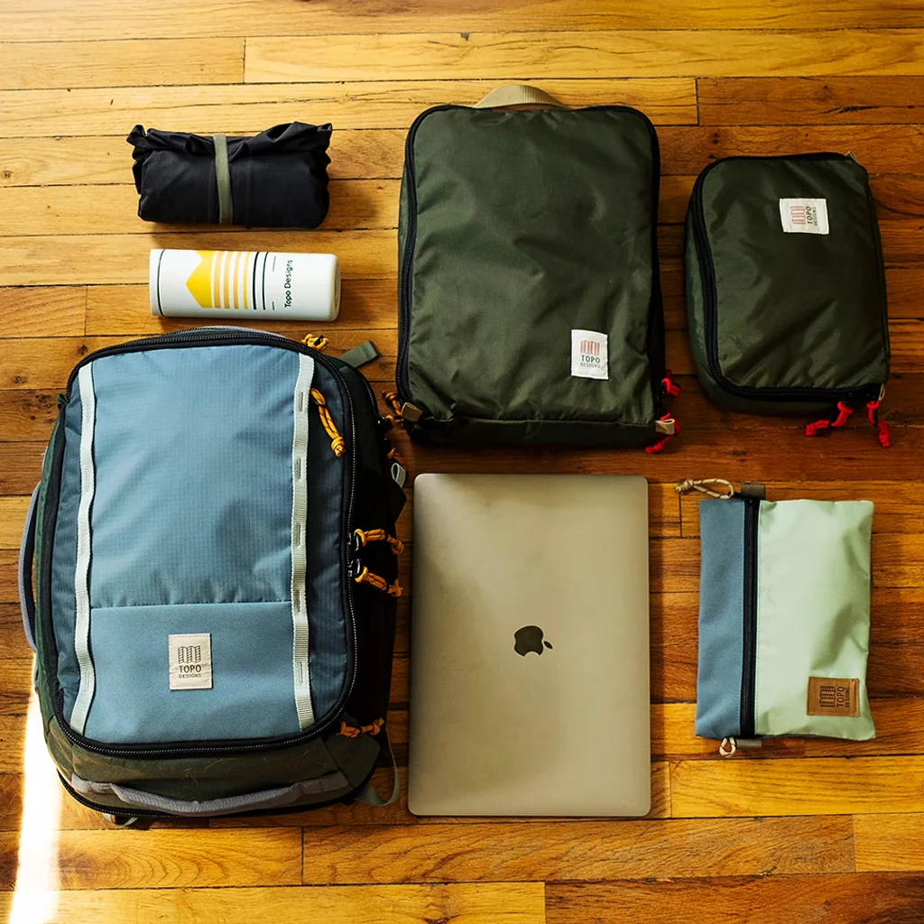 Global Travel Backpack 27L Black/Black - Image 9