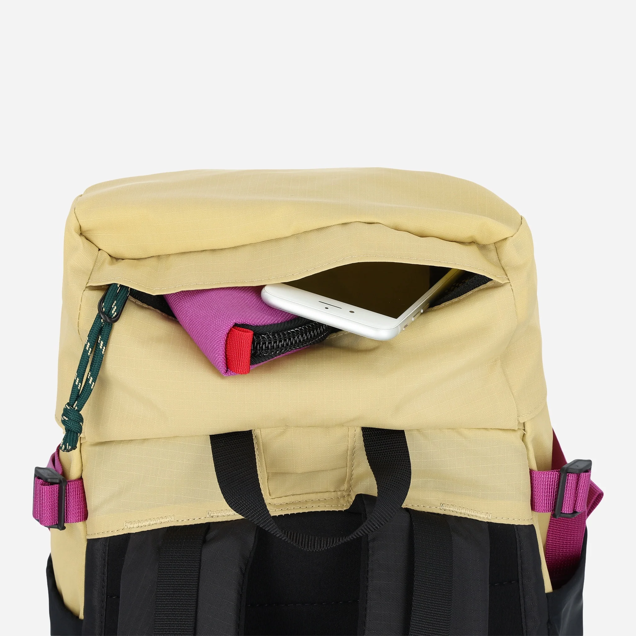 Mountain Pack 16L Black/Black - Image 6